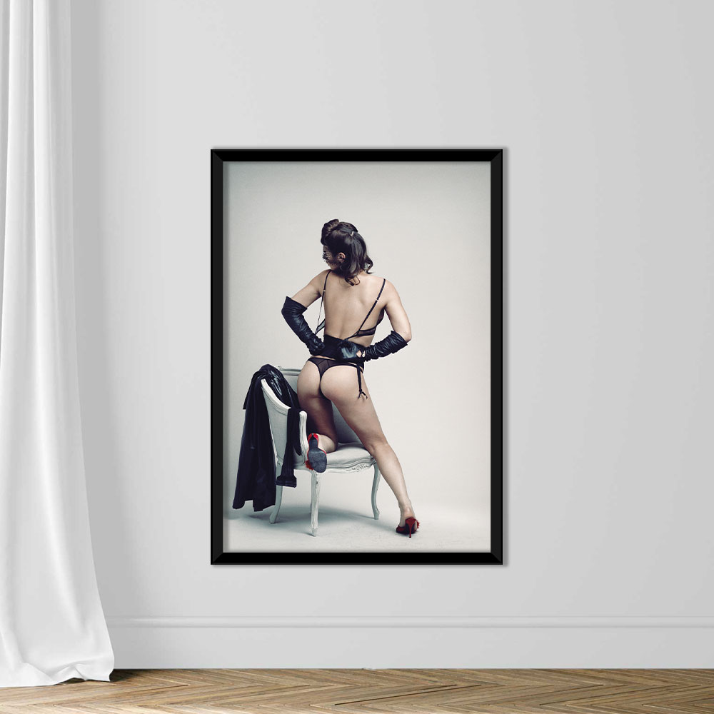 Burlesque Performer - Image 3