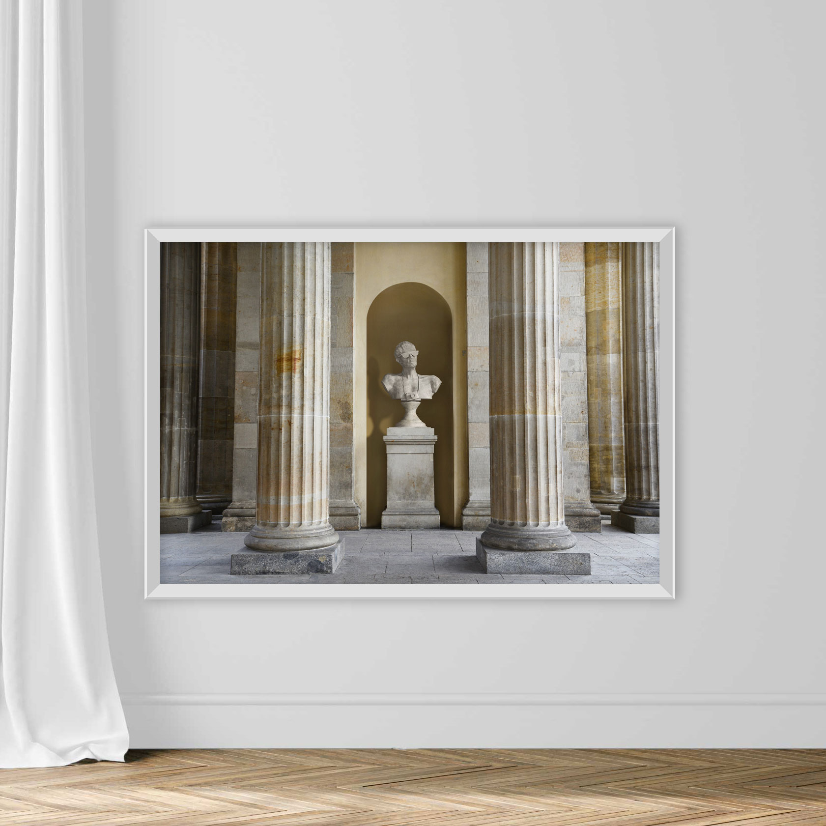 Statue of a tourist on a plinth - Image 2