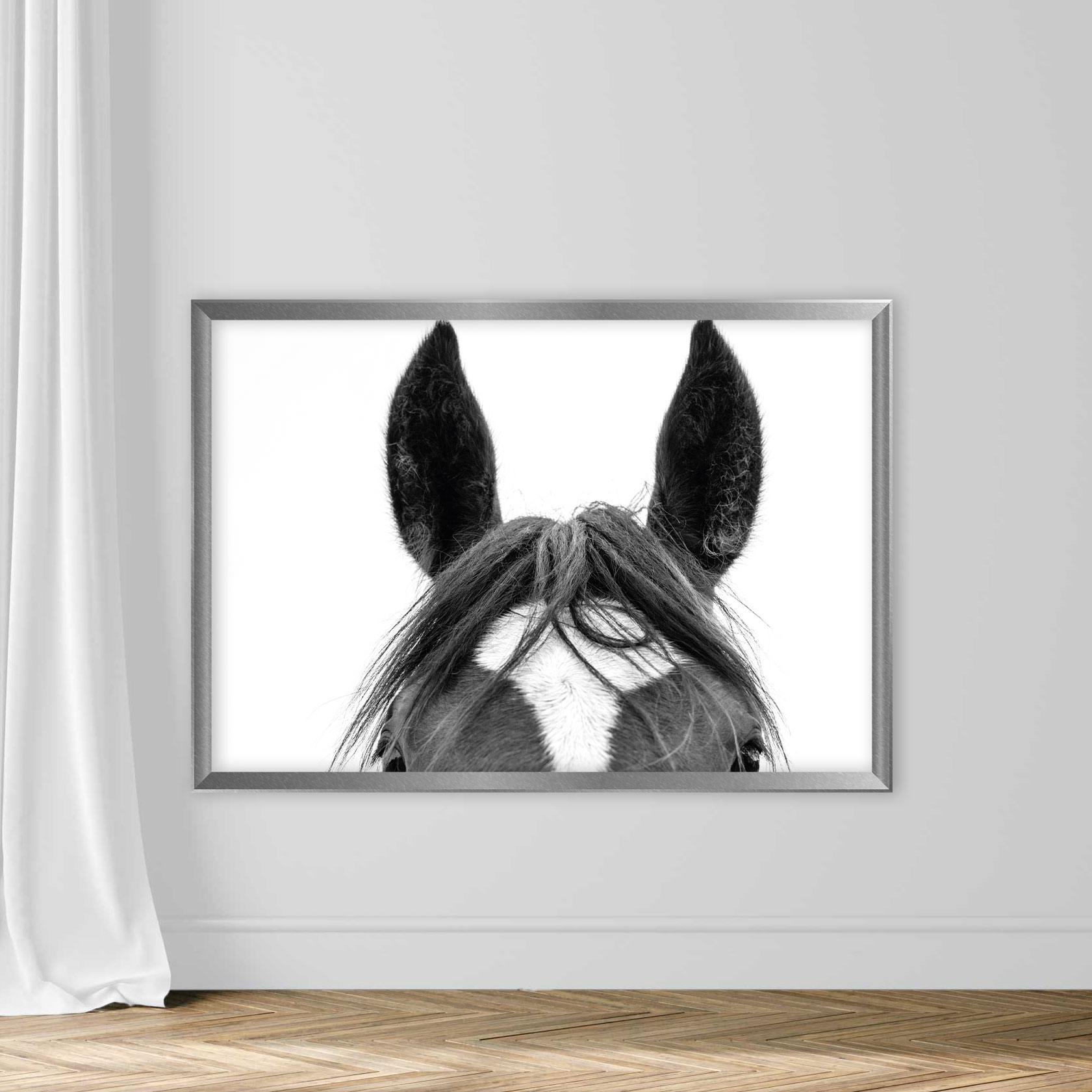 Black and White Picture of a horses head, mane and eyes - Image 4