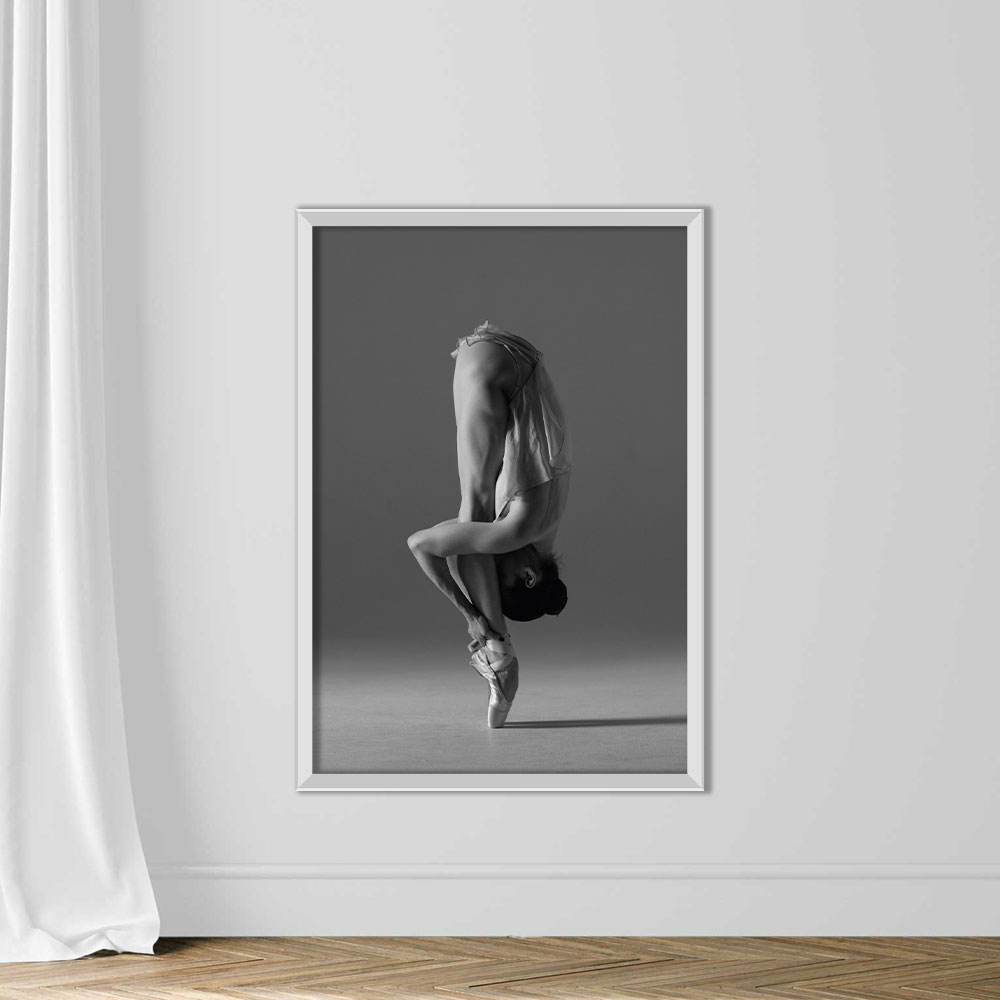 Young beautiful ballet dancer is posing in studio - Image 2