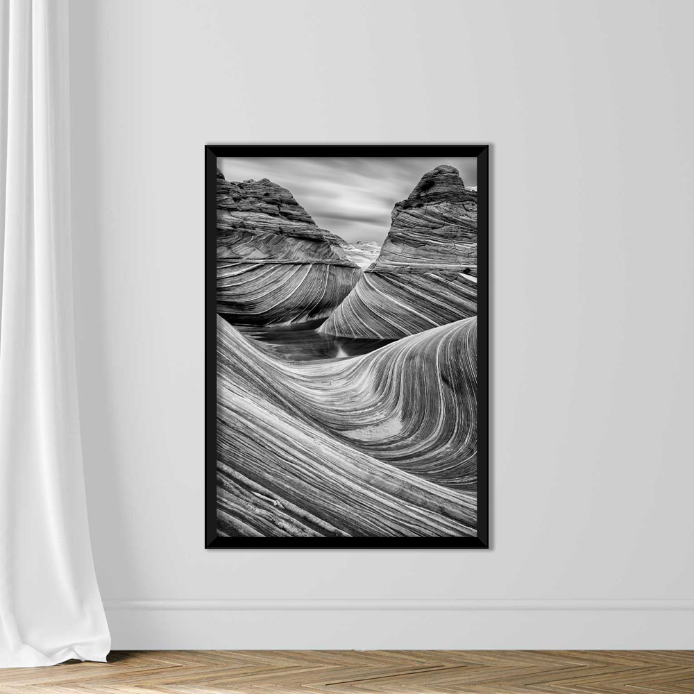 The Wave in Black and White - Image 3
